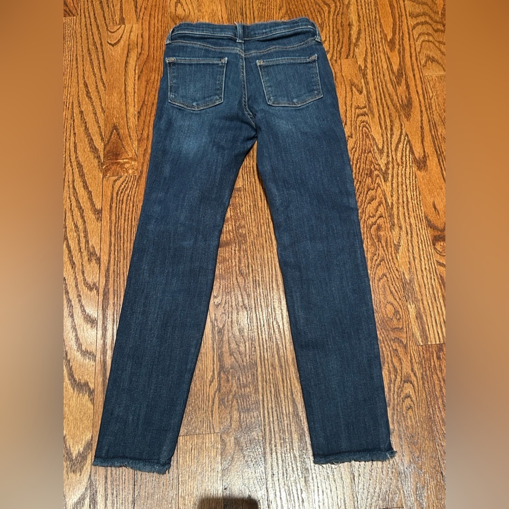 Old Navy Rockstar Skinny Jeans Distressed Knee Raw Hem Stretch Denim Size 8 - Picture 3 of 4